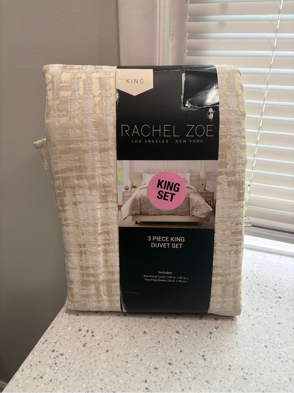 New with tags Rachel Zoe 3 piece King duvet set - Creamy-beige gold colored